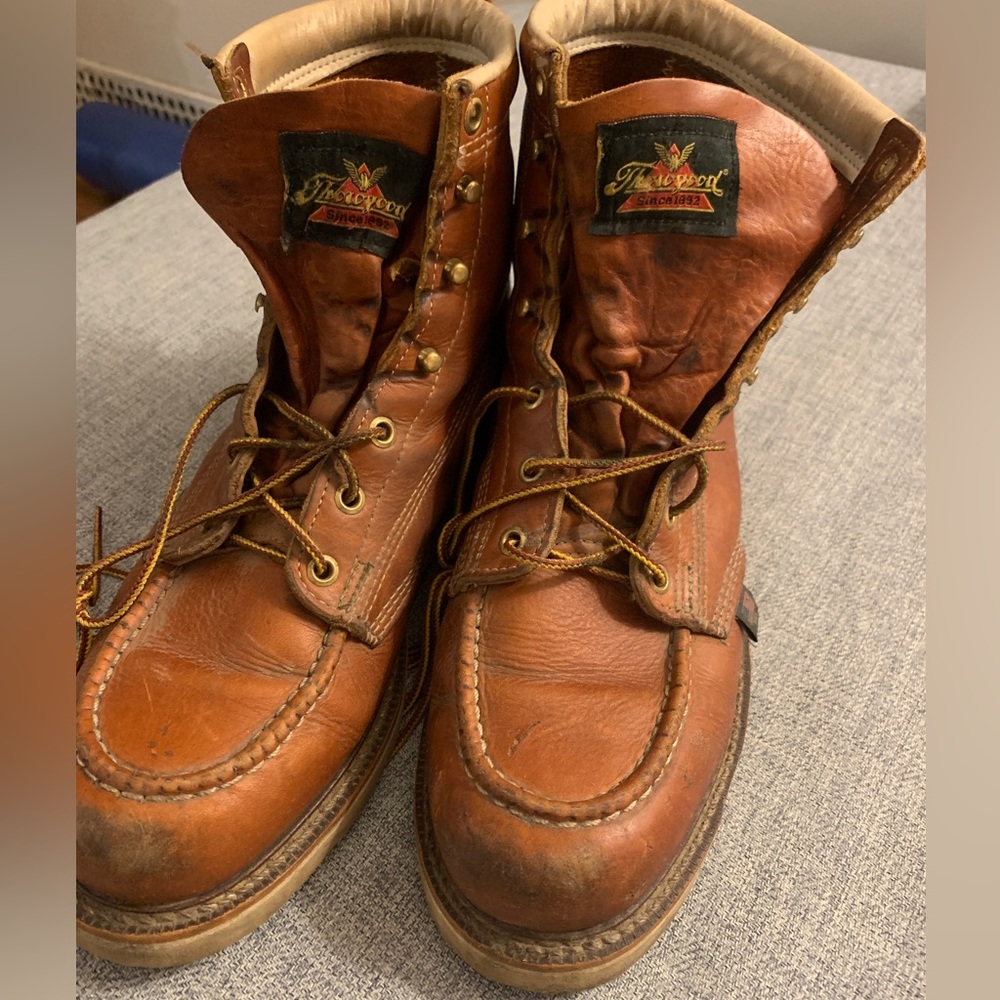 Thorogood American Heritage moc toe boots in men’s size 10